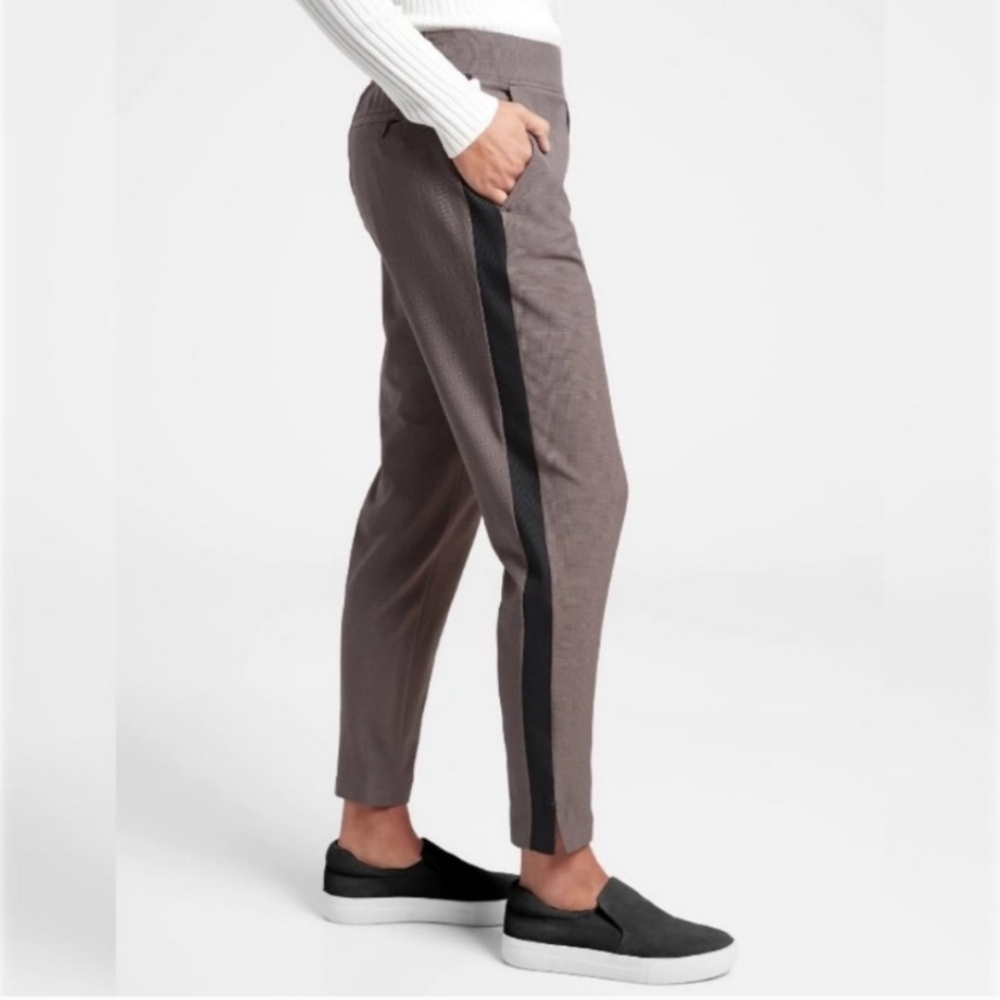 Athleta Brooklyn Ankle Pant, Brown Plaid, Size  6